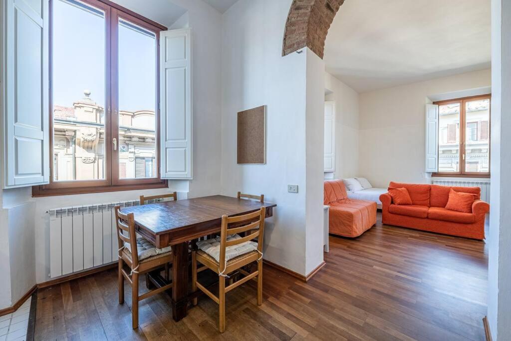 Duomo Elegante Appartamento فلورنس المظهر الخارجي الصورة